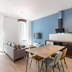 Castellane Centre Ville : Deux Chambres